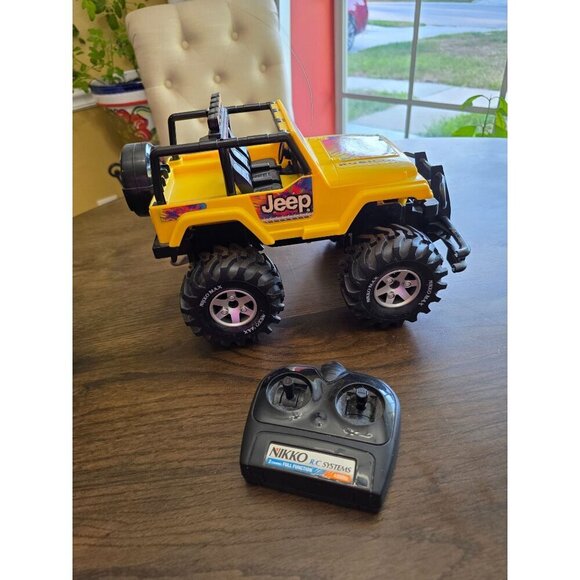 Nikko Vintage 90s Jeep Wrangler Rubicon Remote Control R/C Vehicle Car W/ Remote - Picture 1 of 16
